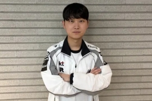 Aiming：PerfecT拿到了对位单杀表现得非常出色，打得很舒服