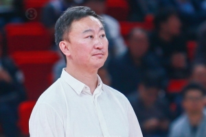 刘维伟：克劳福德的风格与球队较为契合 盼他为米奇分担内线压力