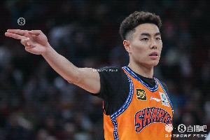 卢伟:李添荣受伤之后主动去练体能和力量 现在的他信心很足