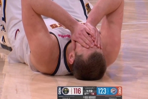 多特今天的恶犯有过界吗?约基奇:没有 上一场打完就翻篇儿了