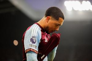 邮报：沙特联赛有意蒂莱曼斯，维拉需要卖人来通过财务规则