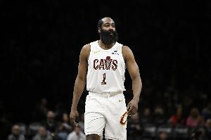 我要验牌!哈登各种妙传+中远投带队打花比赛 第三节仅半节9分4助