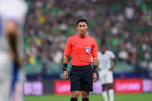 直播吧:一度滞留在卡塔尔的马宁已经回国,本周末有望执法中超