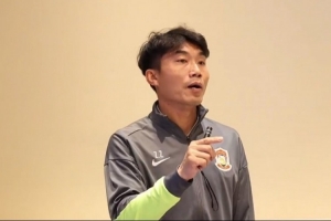 郑智赛前喊话球队：相信自己、相信队友、相信球队