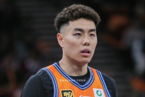 李添荣:我一直都在怒吼 嗓子都喊哑了 把情绪都发泄出来