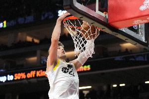 轻松两双&填满数据栏!菲利波夫斯基12中6拿下19分15板5助2断1帽