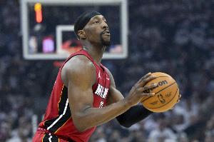 阿德巴约83分封神!中锋崛起改写美职篮得分榜 联盟战术风格演变