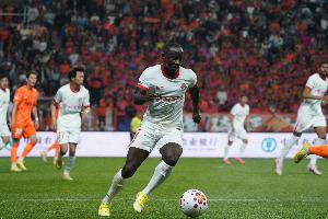 直播吧:叶博亚周末可代表海牛出战中超,尚未收到FIFA的追罚通知