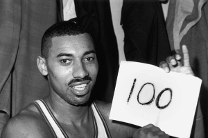 阿德巴约刷分?张伯伦的百分之夜也是比赛毫无悬念 全队疯狂喂球