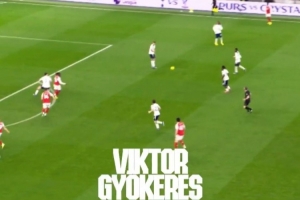 官方:约克雷斯对阵热刺时弧顶抽射破门,当选阿森纳2月最佳进球