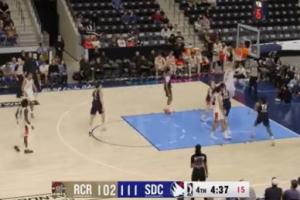 可惜了~杨瀚森空接不中 但自己补篮再进!15中14已砍31分