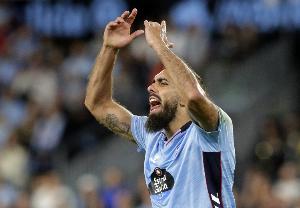 伊格莱西亚斯:指甲涂黑支持黑人运动 小贝古蒂改变足坛男性形象