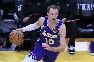 拉拉维亚:每次肯纳德出手我们都觉得球会进 他自己肯定也这么想