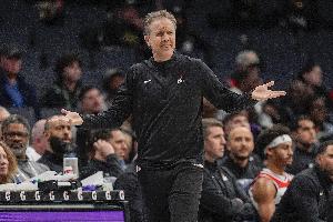 被阿德巴约轰下83分!记者:把奇才降级到发展联盟