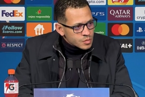 罗塞尼尔:75分钟我们都有机会扳平甚至获胜 约恩森承认了错误