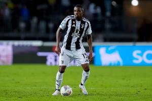 记者:利物浦、曼联等队有意卡卢卢,但球员希望长期效力尤文