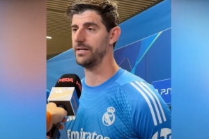 库尔图瓦：更衣室权力大过主帅不是事实，我们没有故意做掉阿隆索