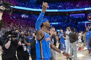 连续3场关键球!神的武器再加撤步三分 SGA提前终结本季MVP讨论