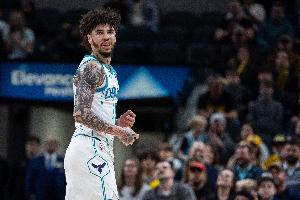 今天不浪今天准!三球首节出战9分钟 7中5&三分4中3砍13分2助