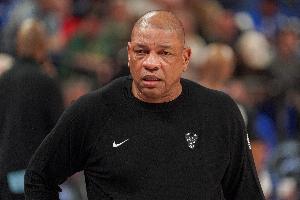 里弗斯:没人预料到本赛季太阳会变得更强 他们打球很有观赏性