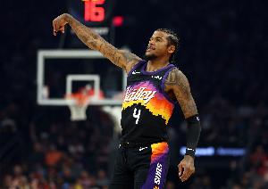 要爆一场?杰伦·格林状态火热 首节7分钟7中5轰下14分4板!