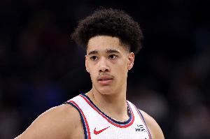 快船官方:尼德豪泽成功接受右脚跖骨损伤修复手术 暂无归期