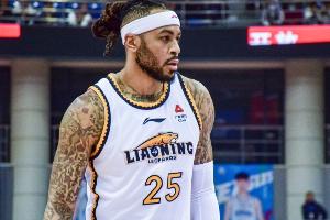 依然是大腿!莫兰德攻防建功 13中8&三分3中2砍下21分13板4助3帽