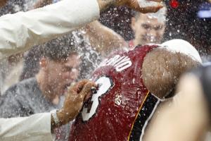 翻了多少倍?阿德巴约本赛季场均4.8罚 今天一场罚43个破历史纪录