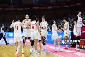 三座大山！李月汝20分钟轰21+11 韩旭14+4+3 张子宇8中6砍12分