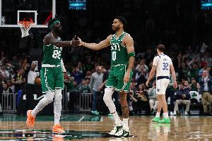 科内特:对于塔图姆复出一点都不意外 他经常带着各种小伤出战