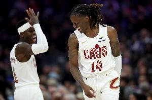 富得流油！骑士替补合砍47分 埃利斯19分 泰森11分