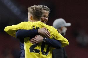 博德闪耀主帅:我对上半场表现感到非常满意,下半场有点运气成分