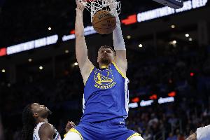 高级货！铂金替补出战20分钟砍17分4盖帽 得分并列全队最高