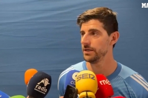 库尔图瓦谈金斯基:我给他发了信息给予了一些鼓励,因为那很艰难