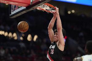 解说:瀚森以赛代练改变防守质量不现实 需要调教大个的体能团队