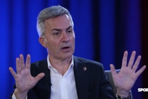 丰特:我经济独立不需要靠巴萨生活,不会利用俱乐部中饱私囊