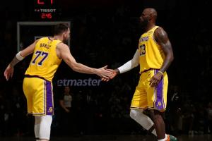 东契奇:我们需要给老詹更多投篮机会 并持续让他参与到进攻中来