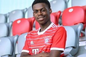 记者:孔帕尼将与阿塞科讨论未来计划,预计球员今夏回归拜仁