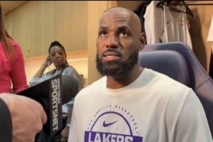 詹姆斯:我确实做出了牺牲 但是球队和胜利是最重要的 一荣俱荣