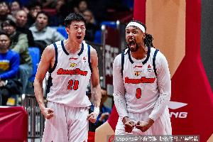 弑旧主!萨林杰15中9砍全场最高25分另6板 关键三分+罚球定胜局