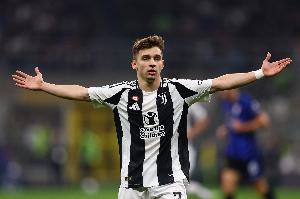 罗体：斯帕莱蒂不参加本轮意甲赛前新闻发布会，小孔塞桑替代出席