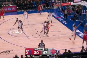 上一场打通任督二脉？佩恩单打坎宁安 高难度撤步三分倒地命中！