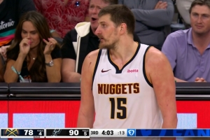 血亏!约基奇被吹进攻犯规 掘金挑战失败&主帅还赔上技犯