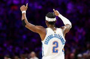 尘封63载!亚历山大连续127场20+ 超张伯伦登顶历史第一!