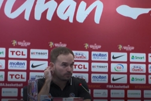 南苏丹主帅:中国队是世界最顶尖队伍之一 我们没放弃在逐渐变好