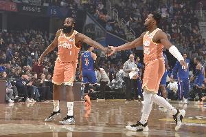 压制!骑士面对独行侠豪取7连胜 近5次做客美航中心保持不败