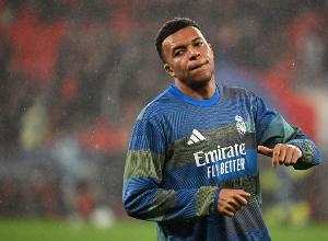 跟队记者:姆巴佩继续他的康复进程,全力争取前往曼彻斯特的机会