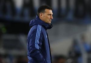 阿媒:斯卡洛尼已经准备好欧美杯初选名单,但是担忧比赛无法进行