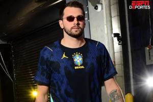 上身效果如何?湖人球星东契奇身穿巴西第二客场球衣