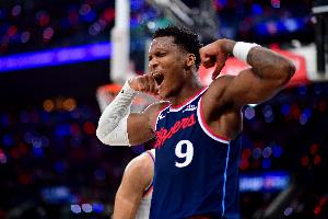 板凳匪徒!马瑟林19中10得26分6板2助1断 末节独得13分